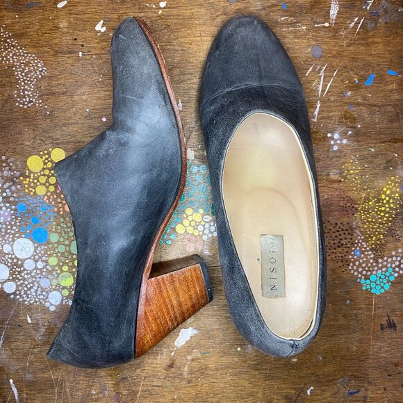 Nisolo Black and Brown Heels - Picture 1 of 4